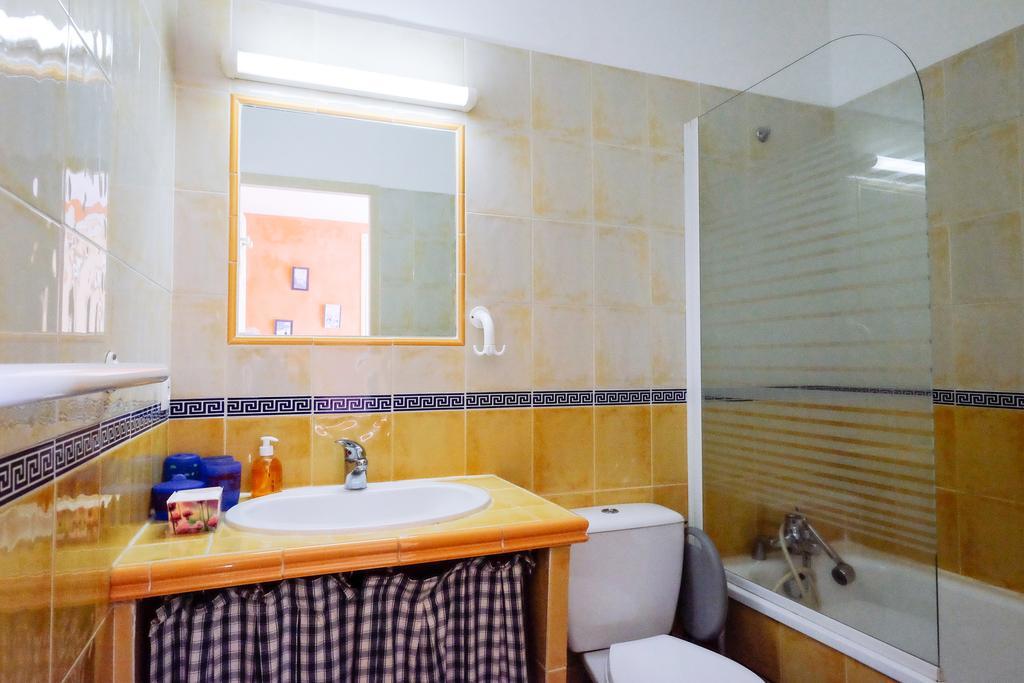 Le Poujastou Panzió Juzet-de-Luchon Kültér fotó